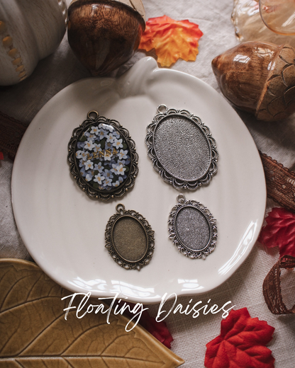 Floating Daisies